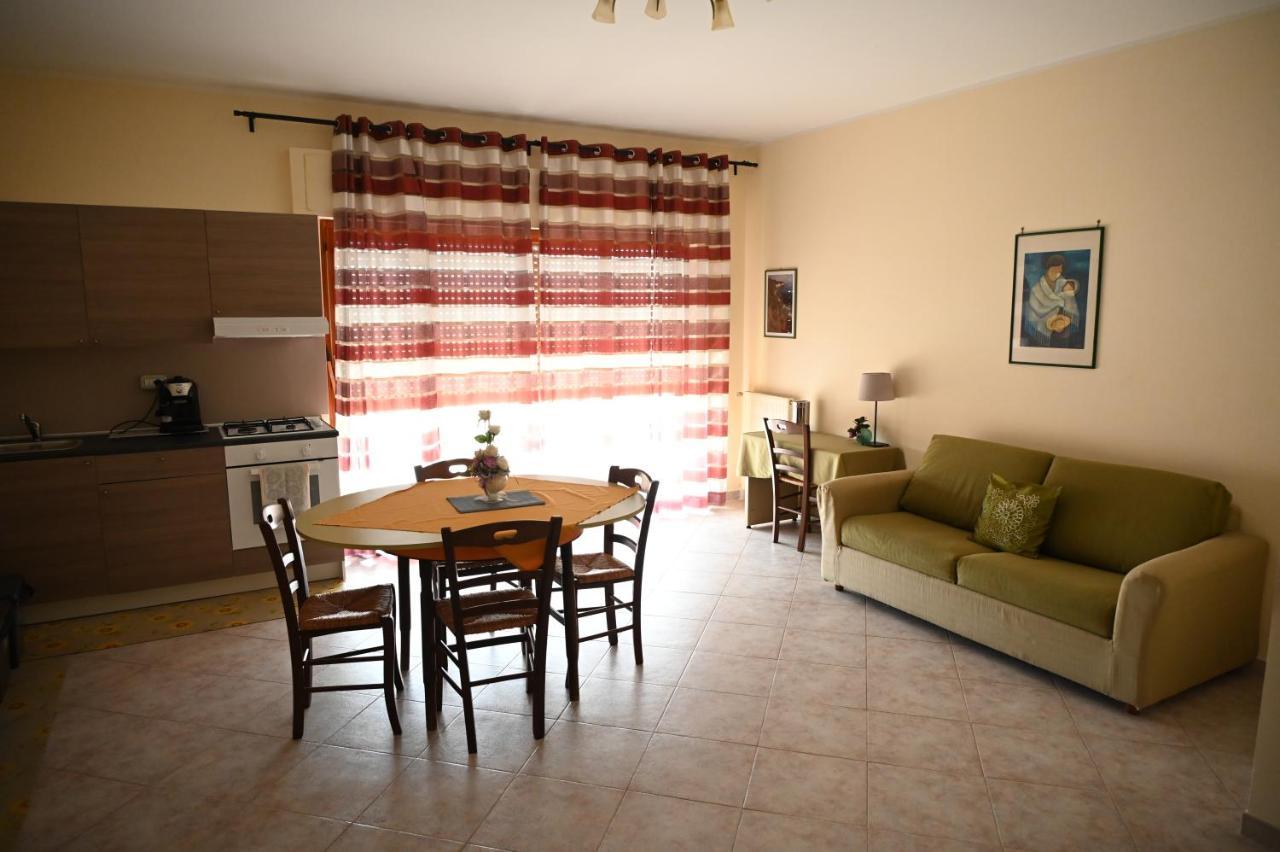 Castello Di Sotto Bed & Breakfast Milazzo Bagian luar foto
