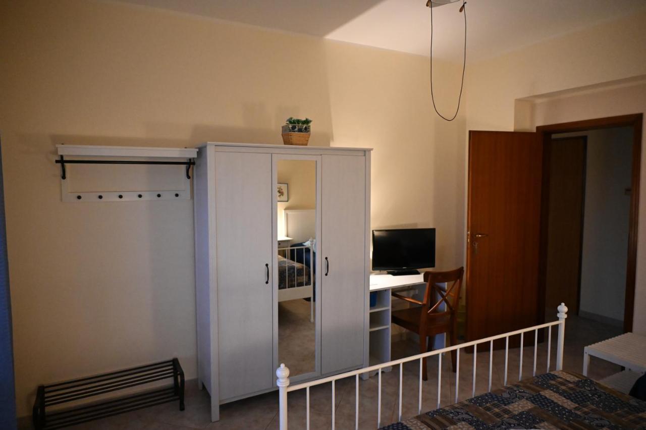 Castello Di Sotto Bed & Breakfast Milazzo Bagian luar foto
