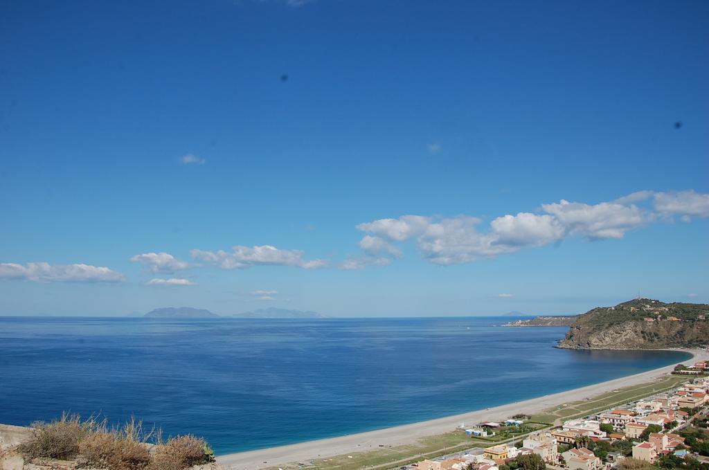Castello Di Sotto Bed & Breakfast Milazzo Ruang foto